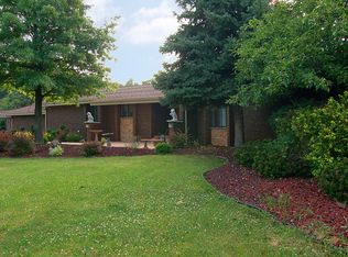 3246 E Buried Oak Dr, Crete, IL 60417