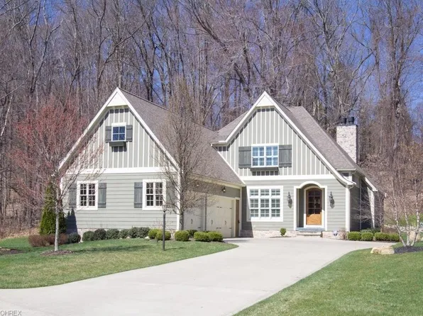 213 Provence Pt, Akron, OH 44333
