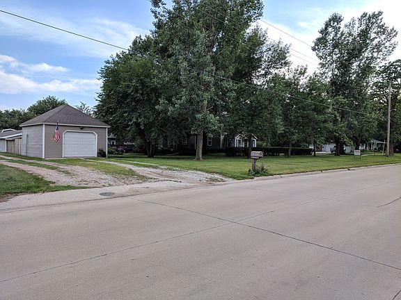 4th image of 1011 A St