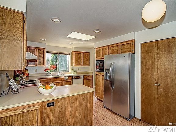 5th image of 13915 SE 42nd Pl