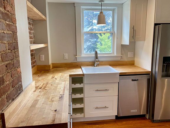 3rd image of 25 Concord Way