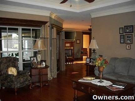 Living Area 1