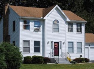 40 Cody Cir, South Windsor, CT 06074