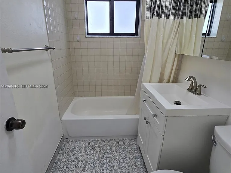 740 SW 99th Court Cir S — Photo 26