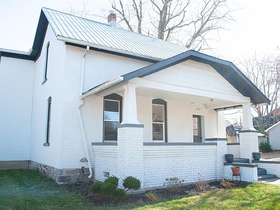 3rd image of 203 S Martin St