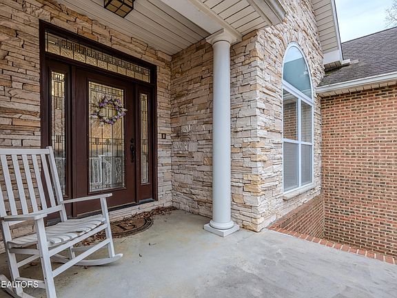 4th image of 713 Jameswood Dr