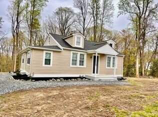 1231 American Legion Rd, Fredericksburg, VA 22405