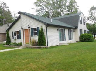 482 Oakley St, Beaverton, MI 48612