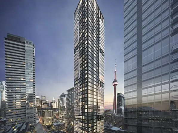 327 King St W, Toronto, ON