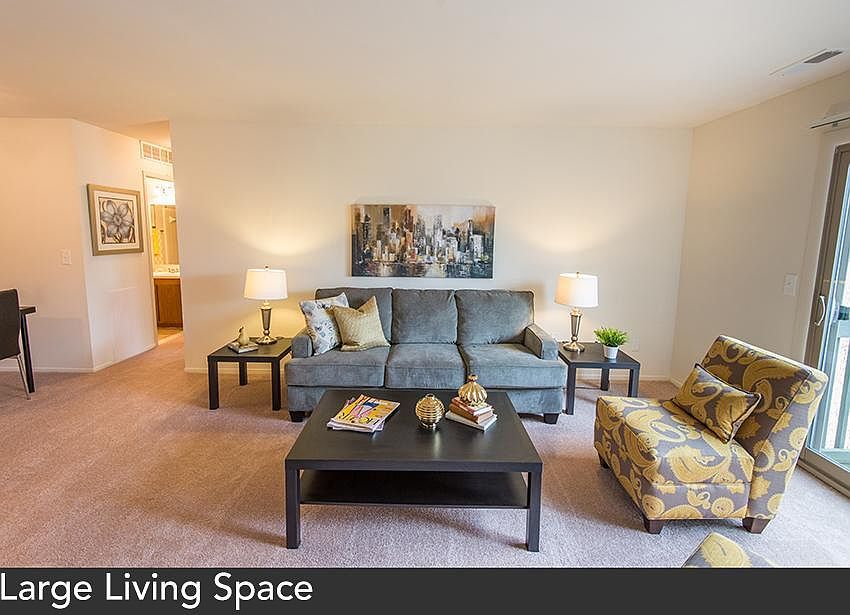 1st image of 1900 W Liberty St #12