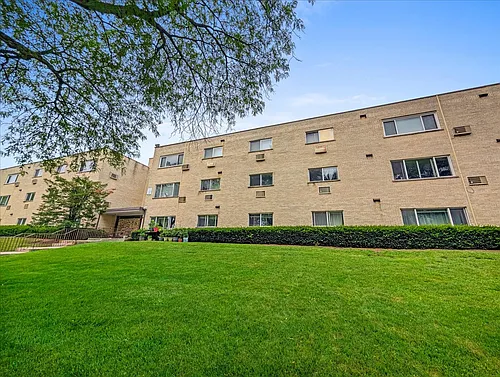 700 McKinley Ave #308 Photo 1