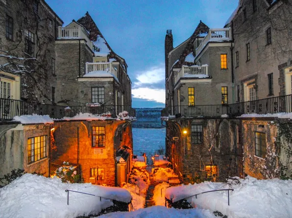 2501 Palisade Avenue image 11 of 22