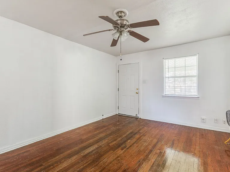 Porter St Duplex — Photo 10