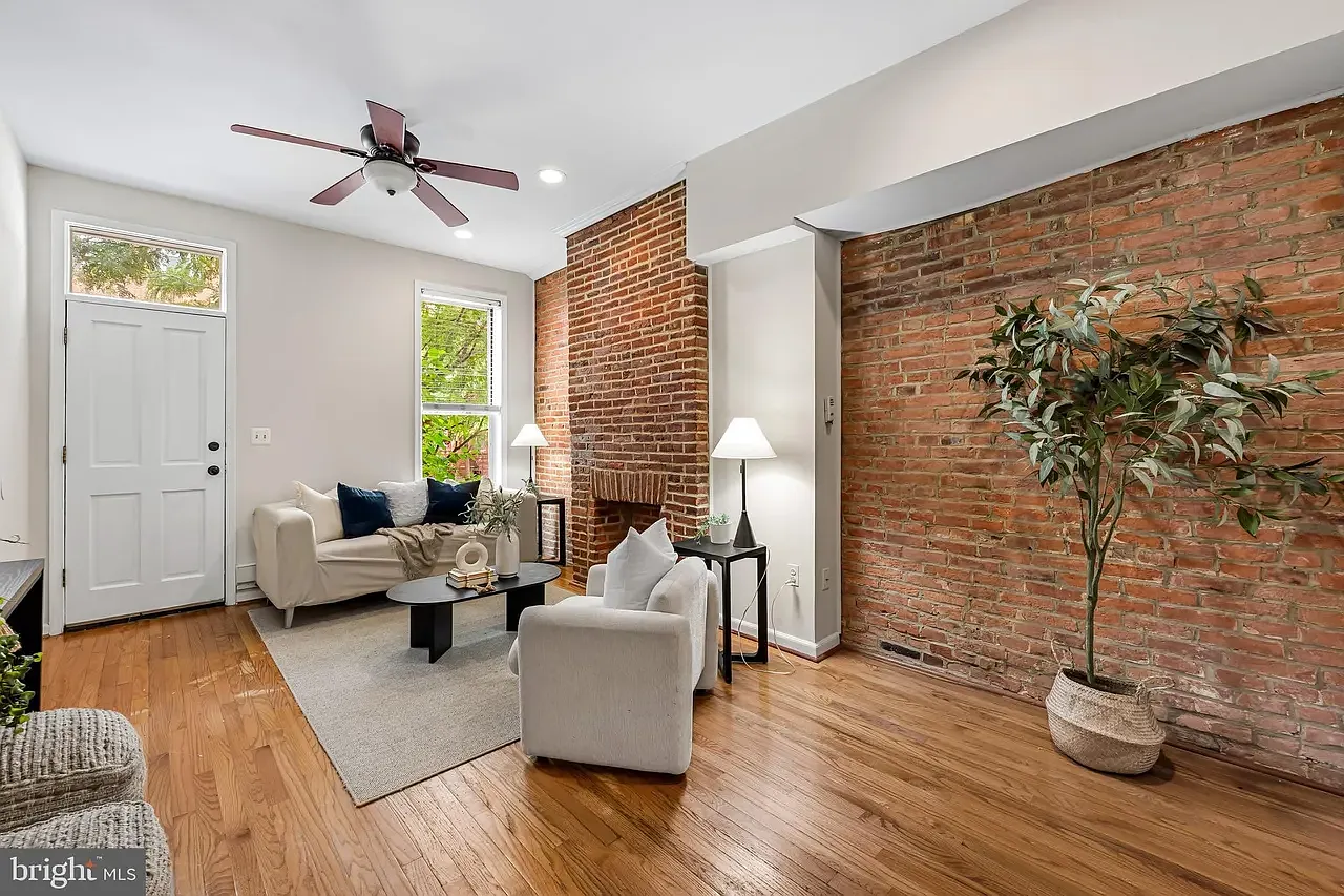 4 bed, 1750 sqft, $3,200 — Photo 3