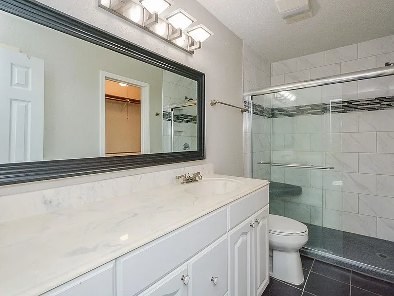 13859 Hollowgreen Dr — Photo 29