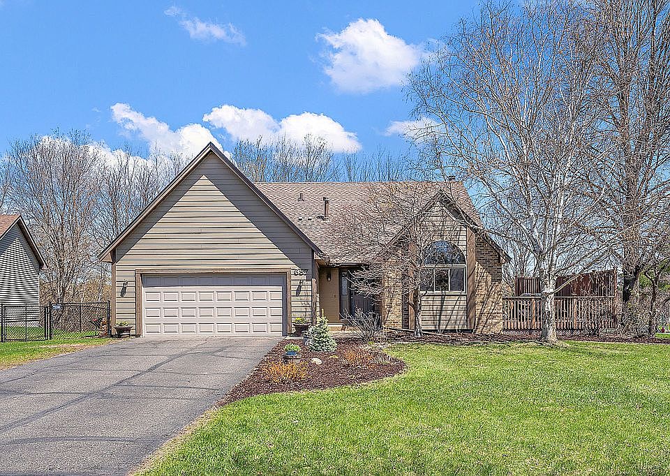 1st image of 687 Northbridge Ct