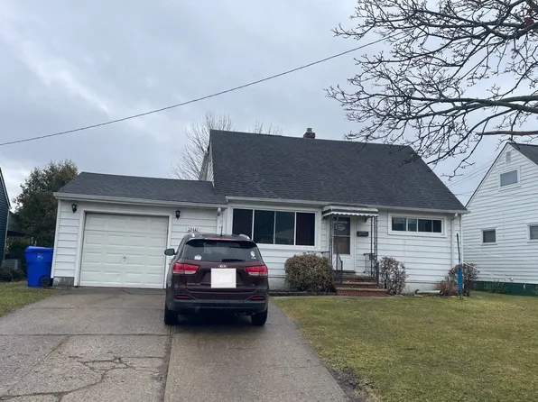 15441 Muskingum Blvd, Brookpark, OH 44142