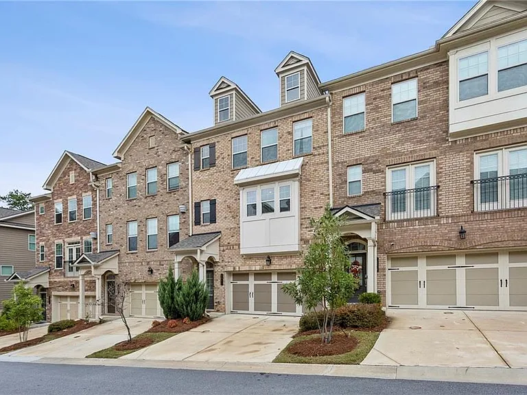 1368 Live Oak Ln — Photo 21
