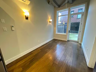 Rented by Tapiro Realty