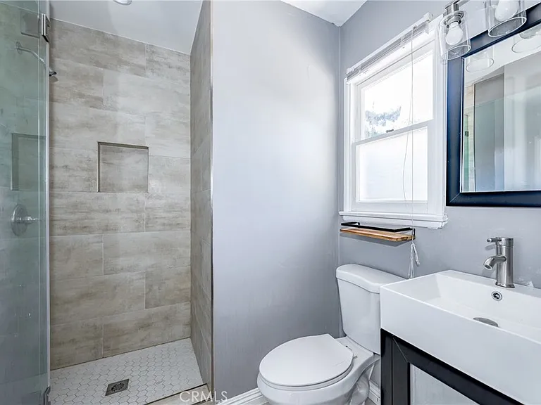 15744 Hart St — Photo 18
