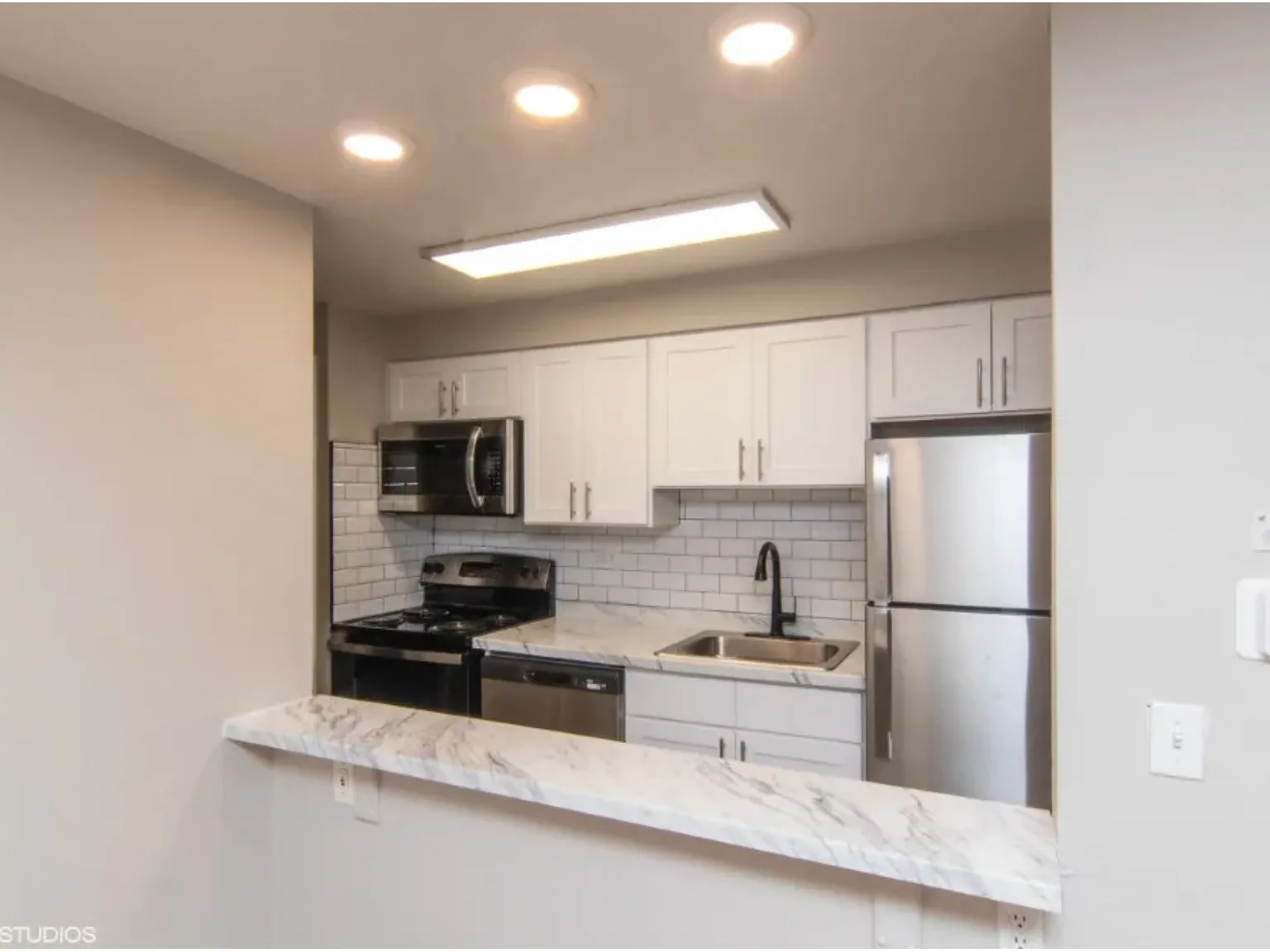 1 bed, 542 sqft, $897 — Photo 3