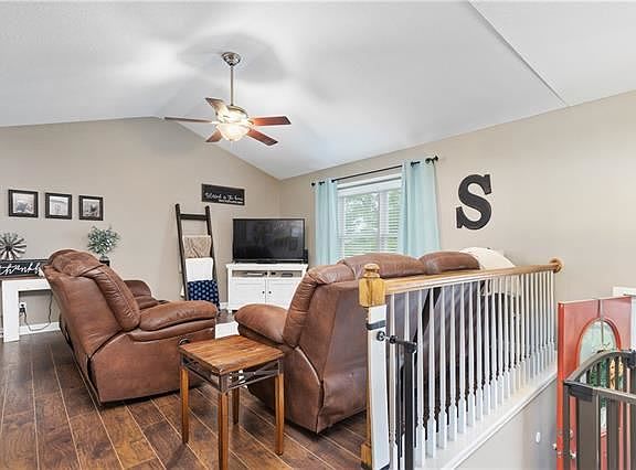 3rd image of 111 Rawlings Ct