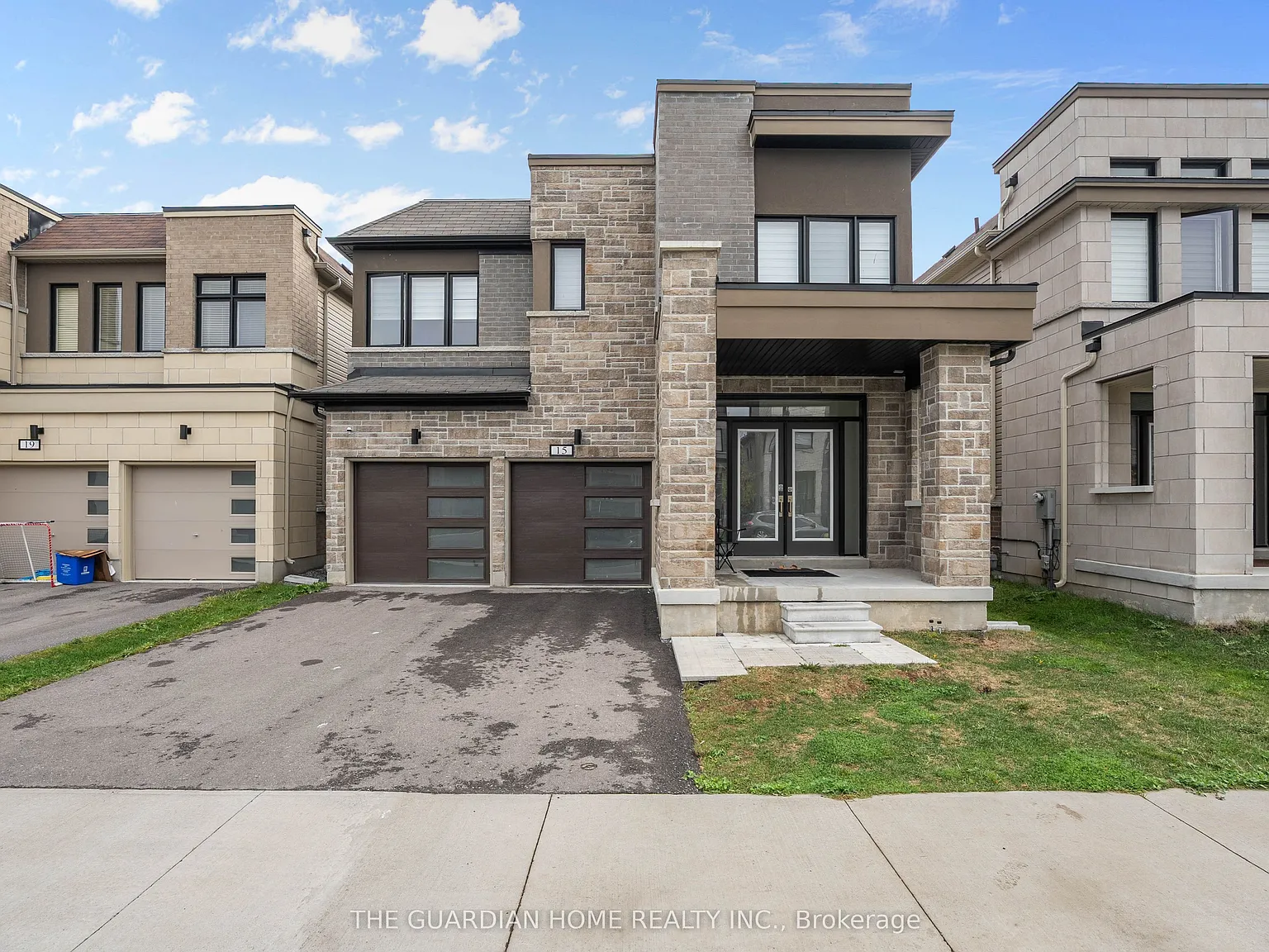 2 bed, $2,050 — Photo 1