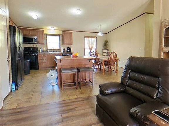 2nd image of 3404 County Road 1056