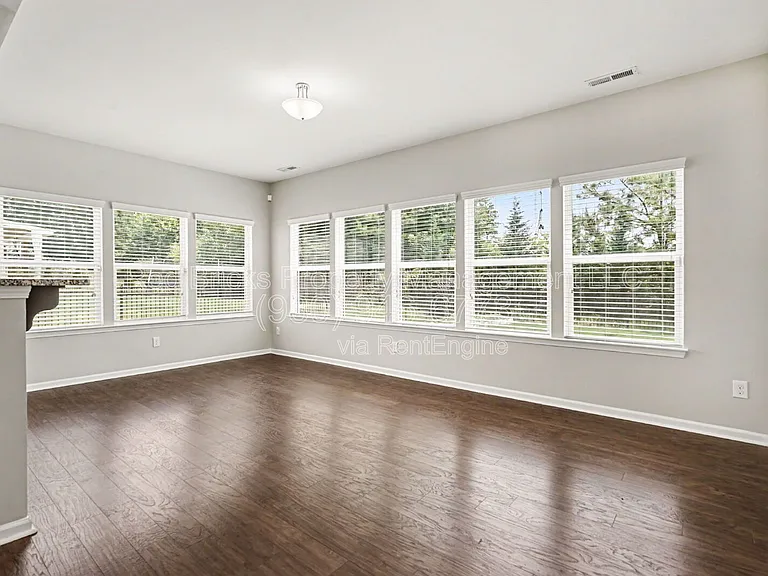 3527 Arnica Ct — Photo 12