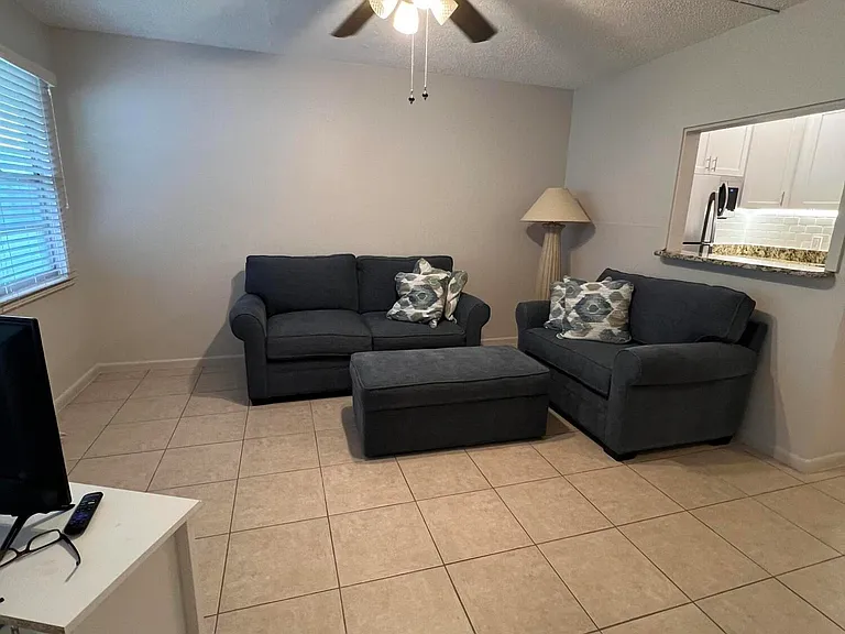 31 Westbury B #31 — Photo 4