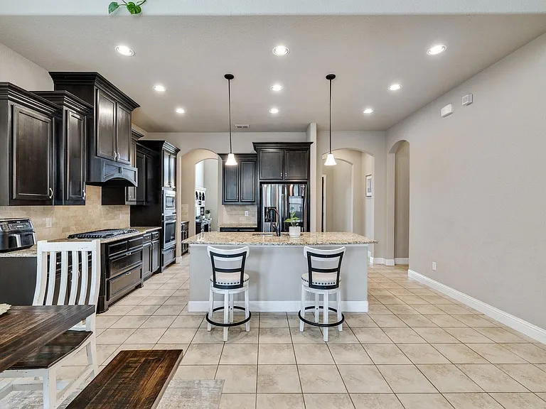 7148 Chelsea Dr — Photo 8