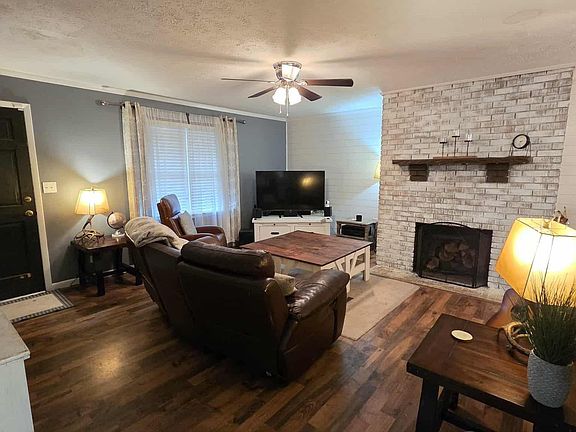 5th image of 332 Buena Vista Dr