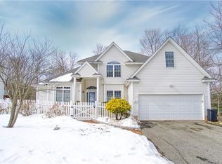 25 Charles Mary Dr, Middletown, CT 06457