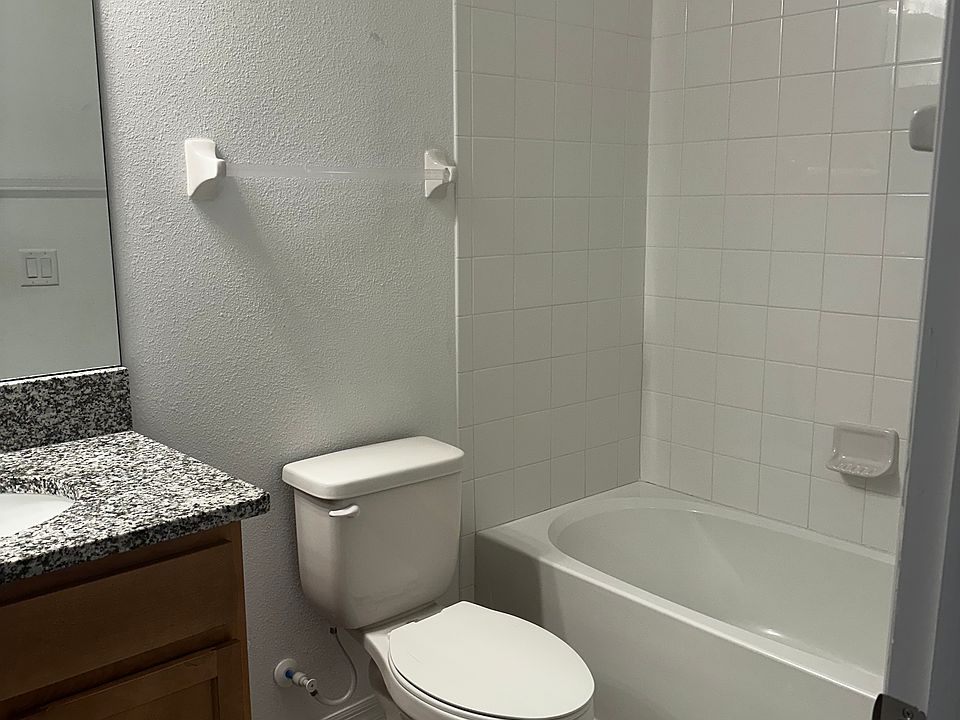 1st image of 29881 Southwell Ln