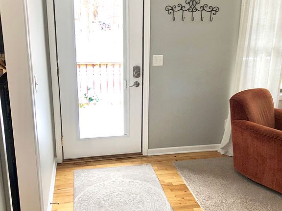 2nd image of 6847 Weller Dr NE