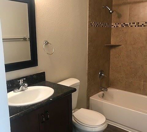 5th image of 3295-99 Imperial Ave
