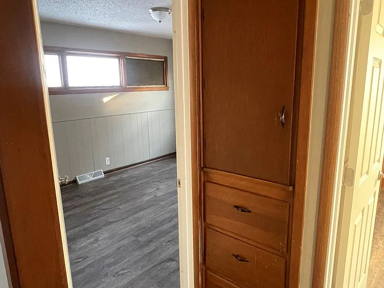 1407 E Alturas Ave — Photo 11