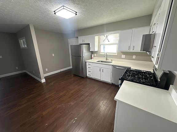 3rd image of 76 Chittenden Ave #D