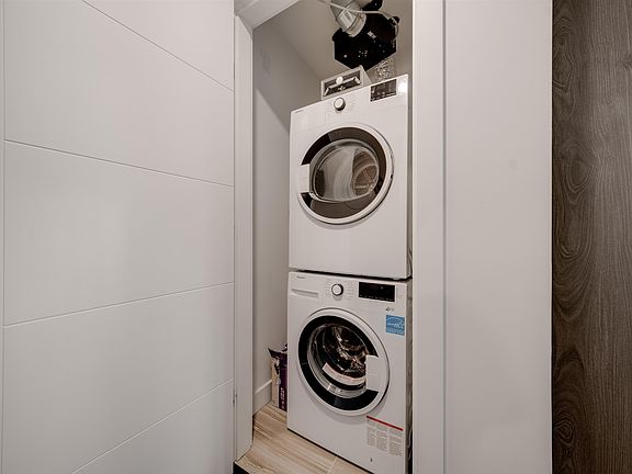 5th image of 6398 Silver Ave #606