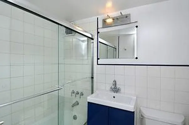 Sold by Metropolitan Property Group | media 20