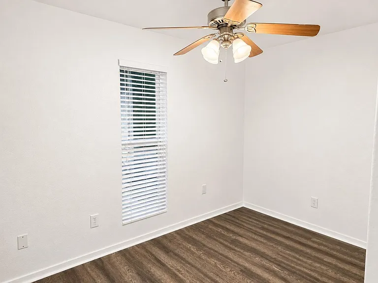 2021 Bluebonnet Ln #106 — Photo 17