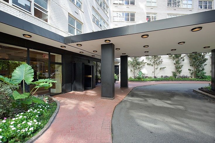 1st image of 155 W 68th St APT 534