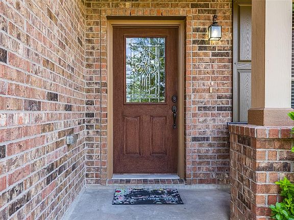 5th image of 16327 Melody View Ct
