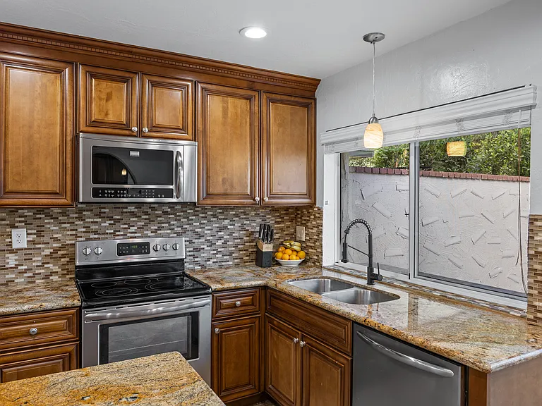 7118 E Buena Terra Way — Photo 28