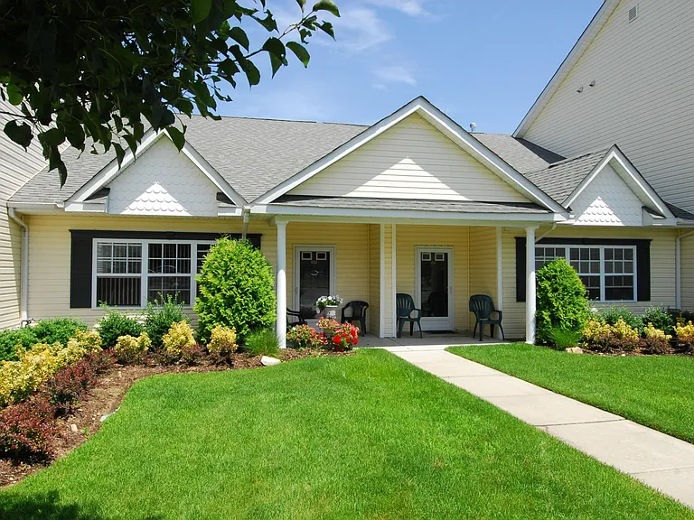 Fairfield Villas At Medford — Photo 2