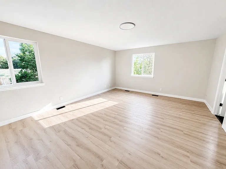 10595 Milwaukee St — Photo 9