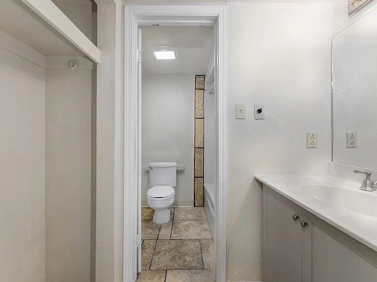 Purgatory Apartments — Photo 24