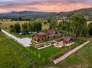 31834 Clatte Ln, Steamboat Springs, CO 80487