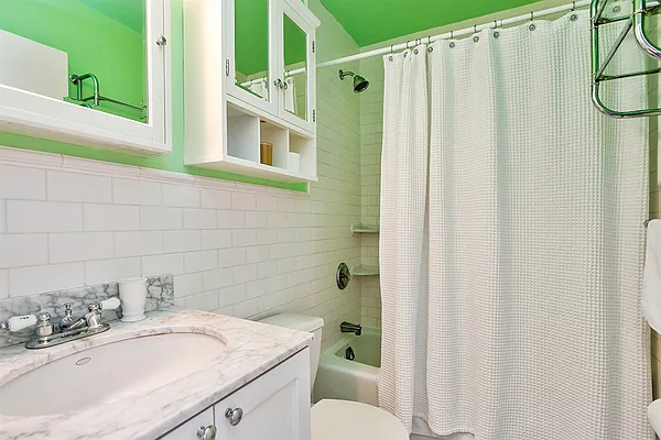 Rented by Corcoran | media 16