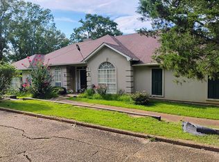 100 Green Oak Cv, Clinton, MS 39056